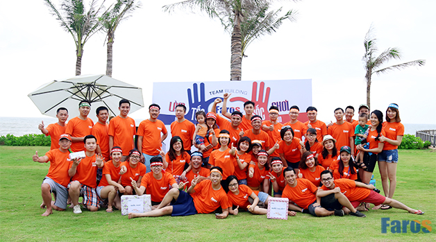 Tưng bừng team building: “Làm Thần tốc - chơi Sốc luôn”